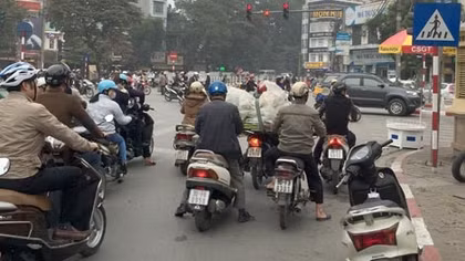 Cụm loa tuyên truyền - giải pháp hiệu quả của giao thông Hà Nội