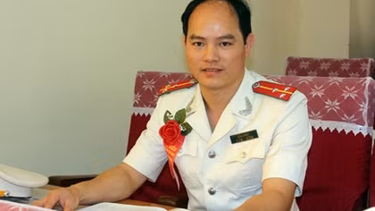 Dân vận giỏi nhờ thông thạo 4 'ngoại ngữ'