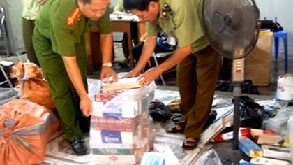 Bắt đối tượng buôn lậu hơn 2.000 cây thuốc lá