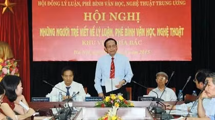 Hội nghị những người viết trẻ về lý luận, phê bình VHNT phía Bắc