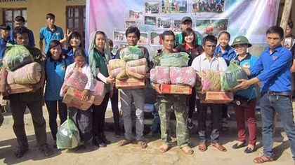 Chung tay vì học sinh vùng cao