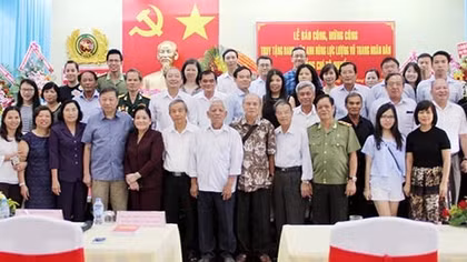 Lễ báo công truy tặng danh hiệu Anh hùng LLVTND đồng chí Tô Quyền