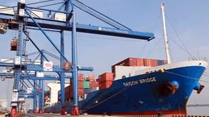 Giảm 50% phí nâng, hạ container tại Tân Cảng - Hiệp Phước