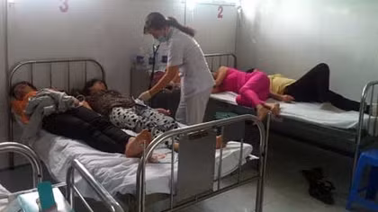 TP.HCM: Hơn 300 công nhân ngộ độc sau bữa ăn