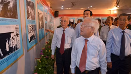 Triển lãm “TP Hồ Chí Minh - 40 năm đổi mới, phát triển và hội nhập”