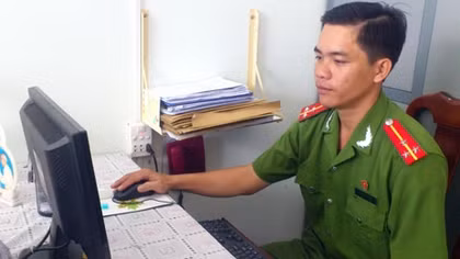 Bí thư Đoàn Công an huyện ‘làm theo lời Bác’
