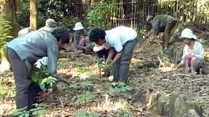 Đi tìm nghịch lý vùng đất có “báu vật” của Giàng