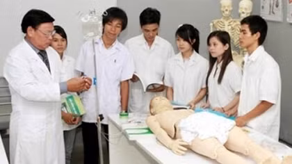 Sẽ điều chỉnh phương thức đào tạo sinh viên y khoa