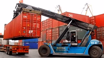 Việt Nam chi gần 2,3 tỷ USD nhập khẩu máy móc từ Trung Quốc