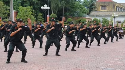 Hội thao chào mừng 70 năm ngày truyền thống CAND Việt Nam