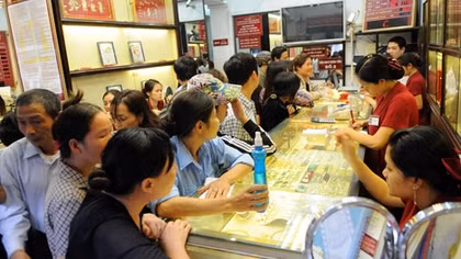 Vàng trượt giá, đã đến lúc mua vào?