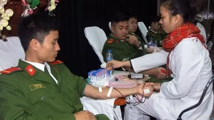 Ngày hội hiến máu trong tuổi trẻ Tổng cục Chính trị CAND