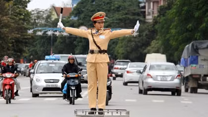 Chuyện về những “bông hồng vàng” trên thành phố Đỏ