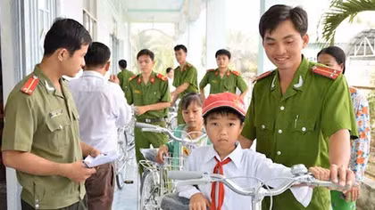 Tuổi trẻ Công an Vĩnh Long thực hiện nhiều công trình thanh niên