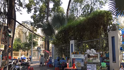 Có một nền kinh tế…vỉa hè 