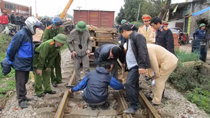 Đường ngang dân sinh tự phát - nguyên nhân của nhiều thảm họa