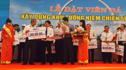 BIDV ủng hộ một tỷ đồng xây dựng đài tưởng niệm liệt sĩ trên đảo Gạc Ma