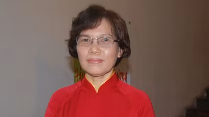 Suốt 35 năm 'bắt bệnh' cho gia súc