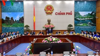 ‘Con cháu mình đi lao động khổ lắm, không có lương lấy gì chi trả’!