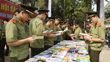 ‘Ngày hội đọc sách’ đến với sinh viên Đại học An ninh nhân dân