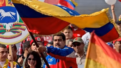 Venezuela - Mỹ: “Ăn miếng trả miếng”