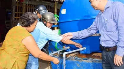 Cấp nước sạch miễn phí cho đồng bào Khmer