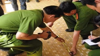 Uống hết 2 lít rượu ra dao khiến bạn nhậu tử vong