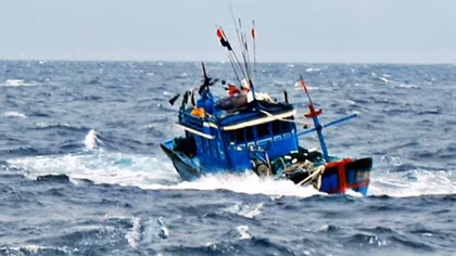 Tàu cá của Khánh Hòa bị chìm ở vùng biển Hoàng Sa