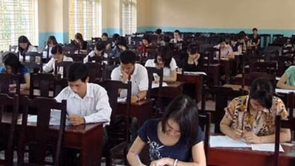Giải quyết, trả lời thí sinh vụ xét tuyển viên chức giáo dục Hà Nội trước ngày 30-3