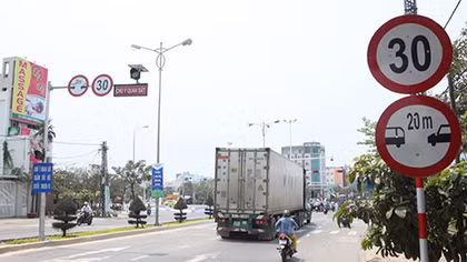Có hay không việc Đà Nẵng “xé rào” khi hạn chế tốc độ xe tải vào đô thị?