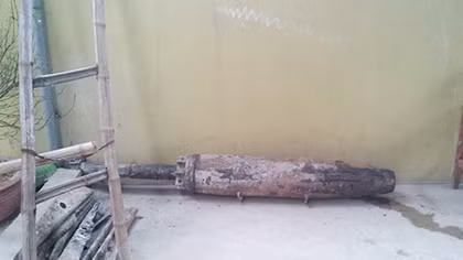 Kéo lưới đánh cá tá hỏa khi vớt được quả thủy lôi