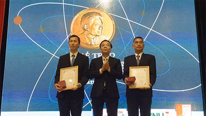 Trao giải thưởng Tạ Quang Bửu cho 3 nhà khoa học xuất sắc