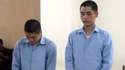 Va chạm giao thông rồi xông vào đánh công an