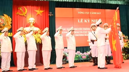 Cục Tham mưu Cảnh sát đón nhận Huân chương Bảo vệ Tổ quốc hạng Nhì