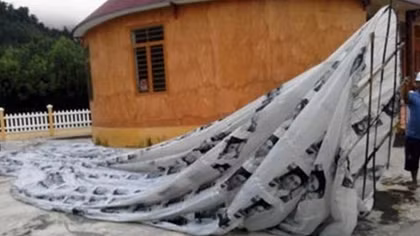 Một vật lạ “hạ cánh” ở xã vùng cao Quảng Nam