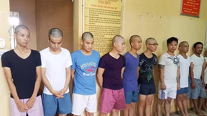 Phá đường dây tiêu thụ xe gian, thu hồi 50 phương tiện