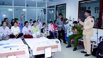Mang tiếng hát đến cho bệnh nhân nghèo