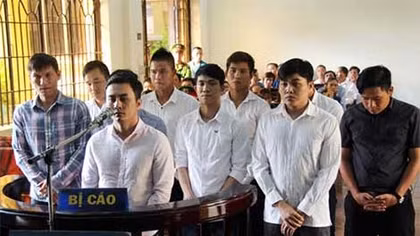 Cái đầu cầu thủ!