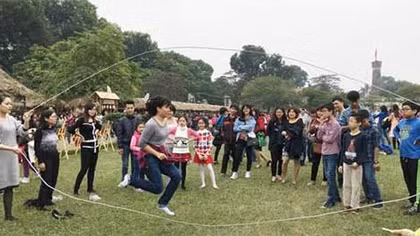 Người Hà Nội chen nhau đi tìm … “ký ức”