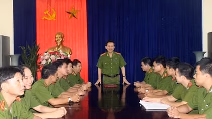 Những người “chạy đua với thời gian”