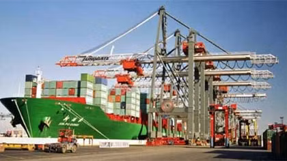 Năm 2015 kim ngạch xuất nhập khẩu đạt 327,76 tỷ USD