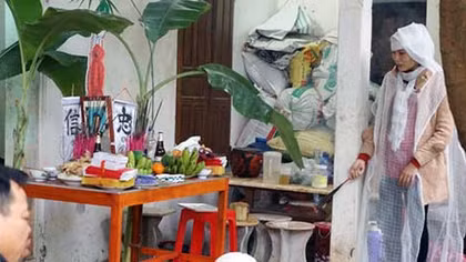 Tang thương xóm nghèo