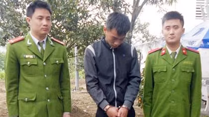 Cháu ruột trộm két sắt của cậu