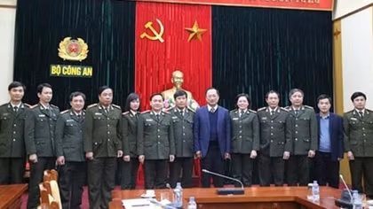 Thứ trưởng Nguyễn Văn Thành làm việc với Học viện Chính trị Công an nhân dân