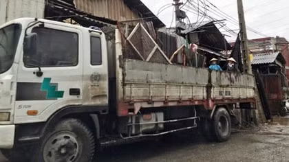 Hai mặt của nghề thu gom phế liệu