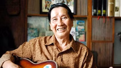 Những bài ca đi cùng năm tháng