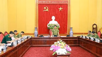 Thứ trưởng Bùi Văn Thành làm việc với các đơn vị chức năng về quy hoạch Cụm trường CAND