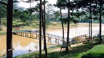 Đình chỉ bến du thuyền ở hồ Than Thở, Đà Lạt