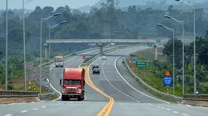 Xử lý vi phạm qua camera trên cao tốc Nội Bài - Phú Thọ