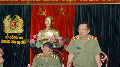 Thứ trưởng Nguyễn Văn Thành làm việc với Tổng cục Chính trị CAND